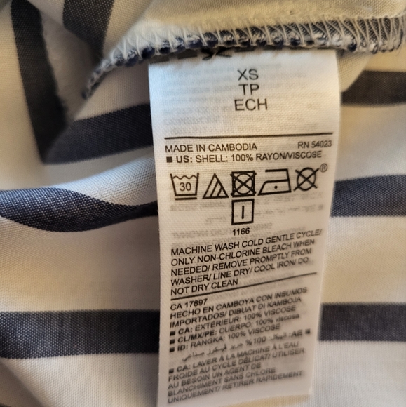 Old Navy Chambray Striped Off Shoulder Top - Picture 5 of 5